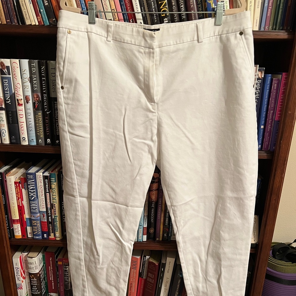 Jones New York white pants for sale size 16 - worn once (smoke/pet free home)